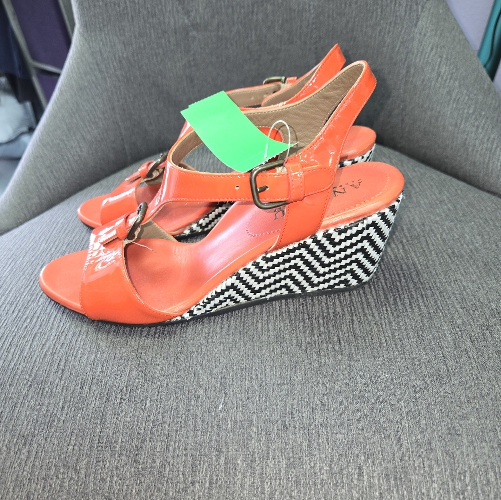 ANYI LU Handmade in Italy  Sandals.  Size 7.5  Orange and Black & White Checker